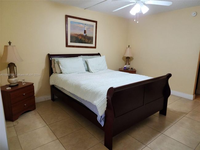 APT-207 - 2302 S Cypress Bend Dr, Condo with 2 bedrooms, 2 bathrooms and null parking in Pompano Beach FL | Image 4