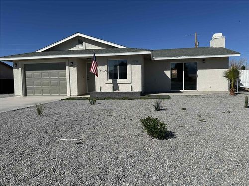2010 S Highland Ave, Pahrump, NV, 89048-6253 | Card Image