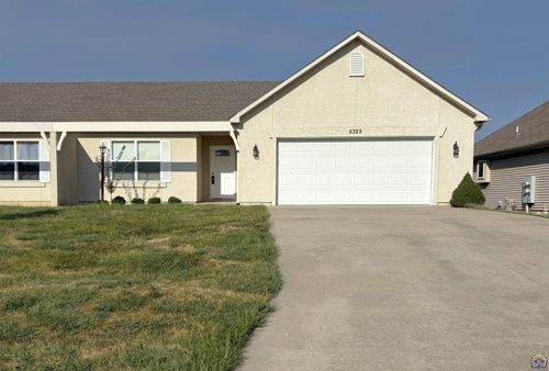 5325 Nw Lana Ct, Topeka, KS, 66618-3270 | Card Image