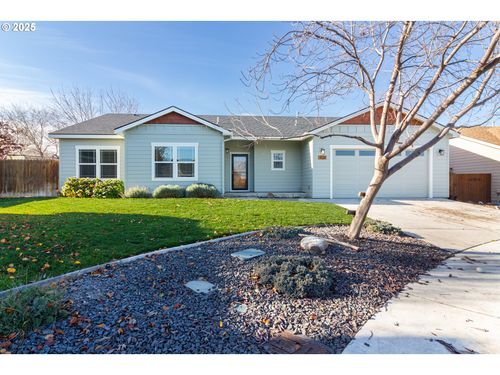 1031 Sw Olive Ct, Hermiston, OR, 97838-7487 | Card Image