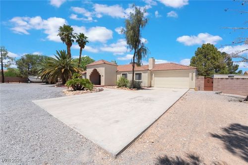 4530 W Shelbourne Ave, Las Vegas, NV, 89139-7109 | Card Image