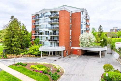 101-1071 Queens Ave, Oakville, ON, L6H2R5 | Card Image