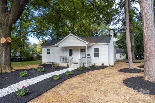 615 Ligustrum St, Charlotte, NC, 28206-1327 | Card Image