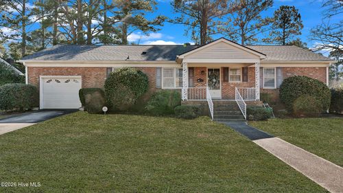 111 Camellia Ln, Greenville, NC, 27858-5404 | Card Image