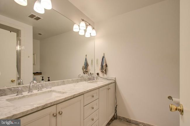 9004 Levelle Dr, House other with 5 bedrooms, 3 bathrooms and null parking in CHEVY CHASE MD | Image 27