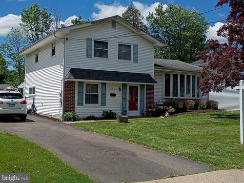 730 Cheryl Dr, WARMINSTER, PA, 18974-2135 | Card Image