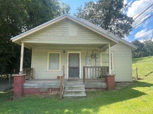 144 Bell Ave Se, Milledgeville, GA, 31061-3942 | Card Image