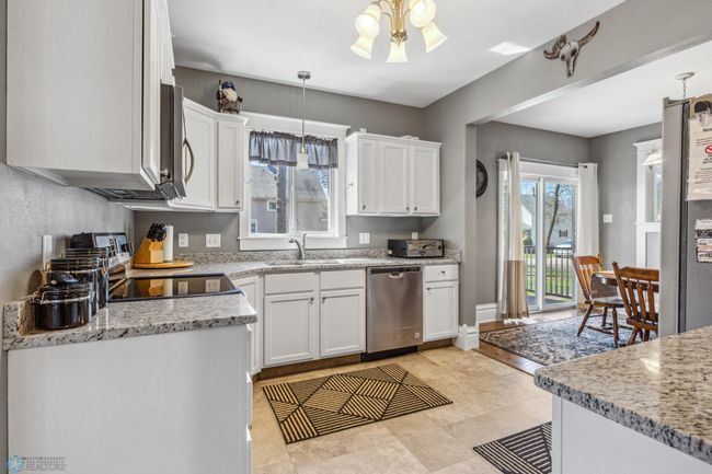 Kitchen | Image 7