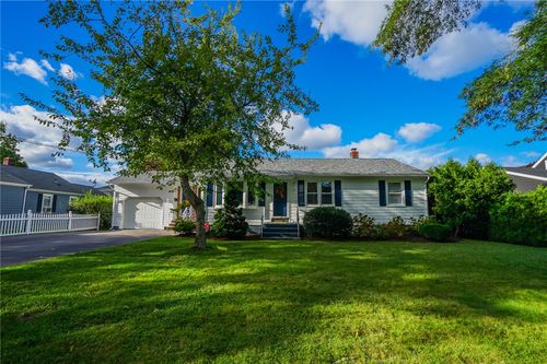 17 Academy Ave, Bristol, RI, 02809-4125 | Card Image