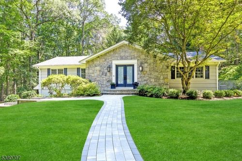 34 Spruce Pl, Bernardsville, NJ, 07924-1819 | Card Image