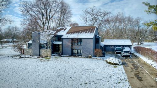 8657 Valleyview Dr, Florence, KY, 41042-9540 | Card Image