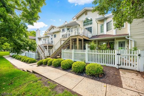 5 Evans Ct, Bedminster, NJ, 07921-1841 | Card Image