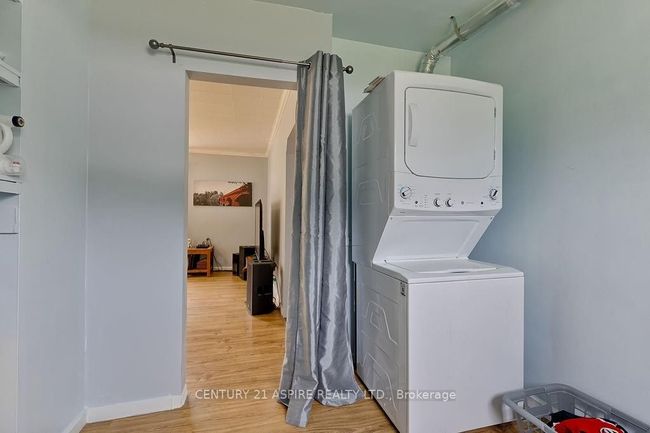 LAUNDRY | Image 9