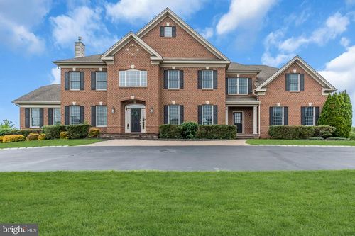 4 Ridgeview Way, Allentown, NJ, 08501 | Card Image