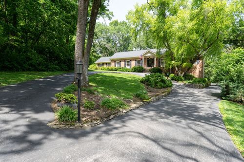 814 Willowdale Ct, Nashville, TN, 37220-1812 | Card Image