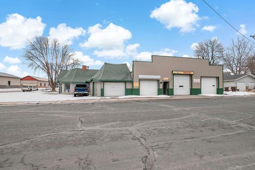 210 Railroad St W, Norwood Young America, MN, 55368-9303 | Card Image
