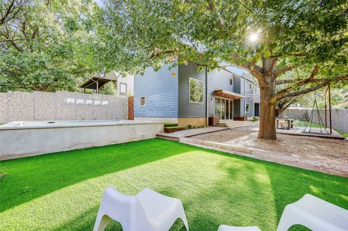 2000 Kenwood Ave, Austin, TX, 78704-4438 | Card Image