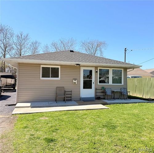 9907 Erie Dr, Saint Louis, MO, 63125-2816 | Card Image