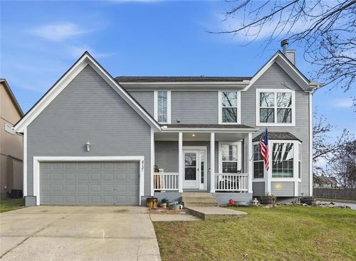 4737 Lone Elm, Shawnee, KS, 66226-2404 | Card Image