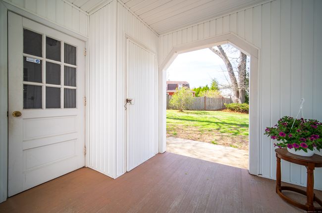 69 Essex Rd, House other with 4 bedrooms, 2 bathrooms and null parking in Old Saybrook CT | Image 30