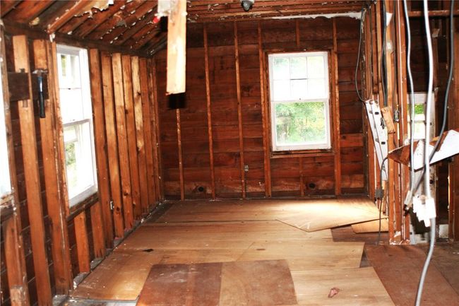 View of misc room | Image 18