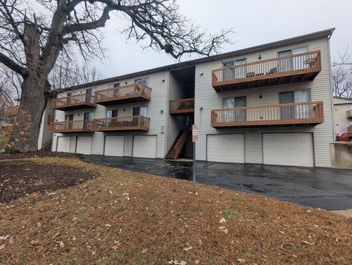 unit-c-300 Woodridge Cir, South Elgin, IL, 60177-2365 | Card Image