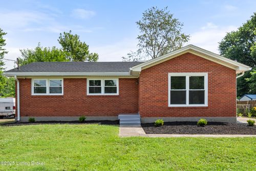 10321 Moonlight Way, Louisville, KY, 40272-2922 | Card Image