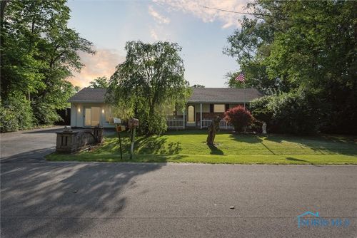 1316 N Maramor Dr, Genoa, OH, 43430-1220 | Card Image