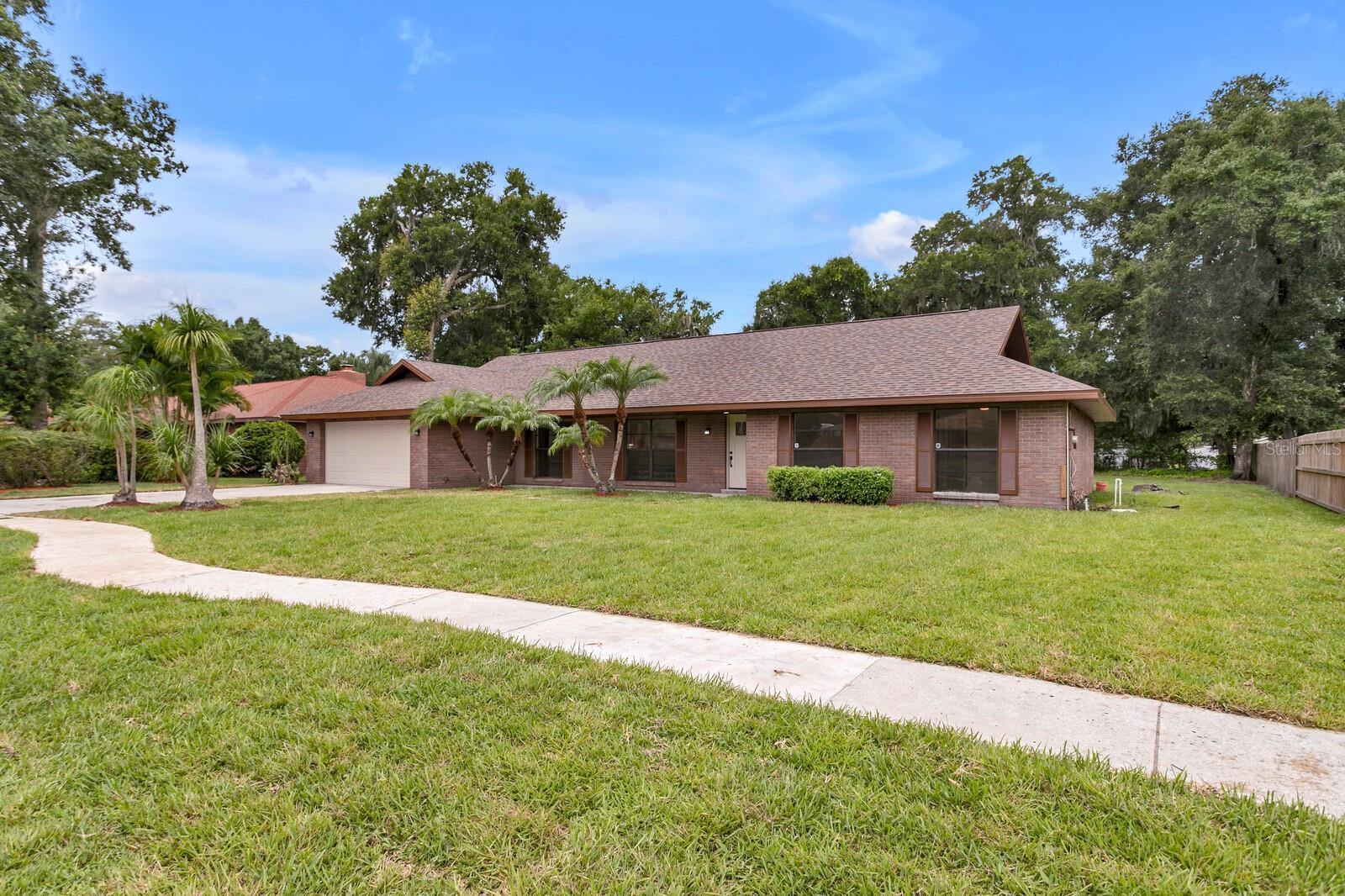 Wildwood Hollow Dr, Valrico, FL 33596