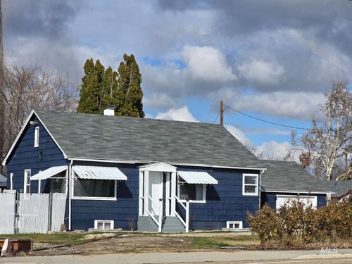 320 Lake Lowell Ave, Nampa, ID, 83686 | Card Image