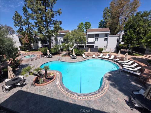 111-18645 Hatteras St, Tarzana, CA, 91356-1863 | Card Image