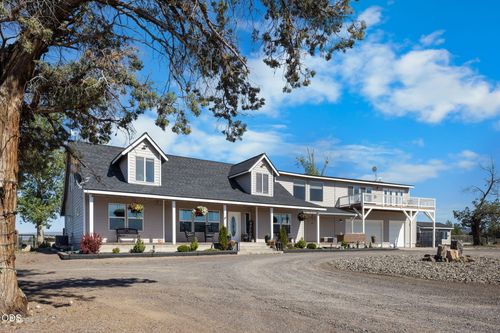 24605 Dodds Rd, Bend, OR, 97701-9371 | Card Image
