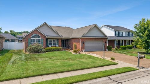 9200 Clear Creek Dr, Evansville, IN, 47711-7857 | Card Image