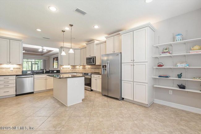 203 Woodhurst Dr, House other with 3 bedrooms, 2 bathrooms and null parking in Ponte Vedra FL | Image 10