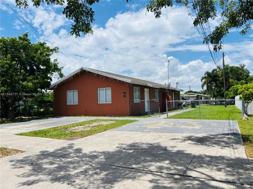 997 Nw 11th St, Homestead, FL, 33030-4163 | Card Image