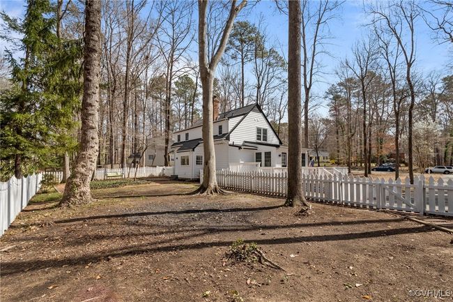 Back yard | Image 44