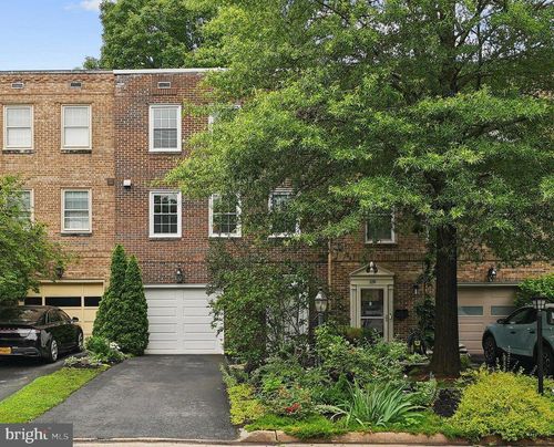 121 Harrison St Ne, Leesburg, VA, 20176-2309 | Card Image