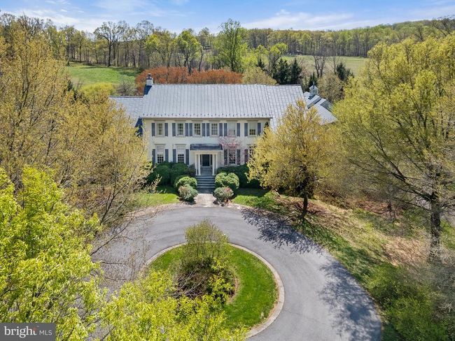 10027 John S Mosby Hwy, Home with 7 bedrooms, 8 bathrooms and null parking in Upperville VA | Image 8