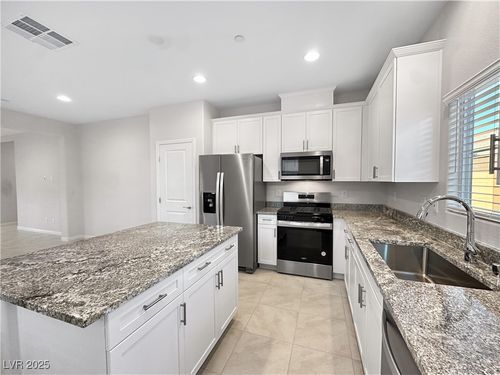 69 Serene Tempo Ave, Henderson, NV, 89011-5673 | Card Image