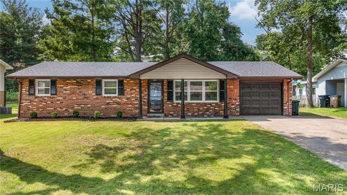 2237 Sherwood Dr, Cape Girardeau, MO, 63701-2451 | Card Image