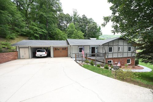 3021 Cedar Crest Dr, Lenoir, NC, 28645-9137 | Card Image