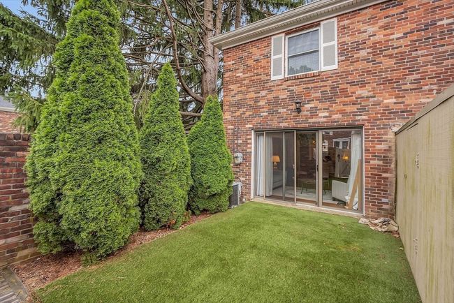808 - 808 Windsor Dr, Condo with 1 bedrooms, 2 bathrooms and 1 parking in Framingham MA | Image 14