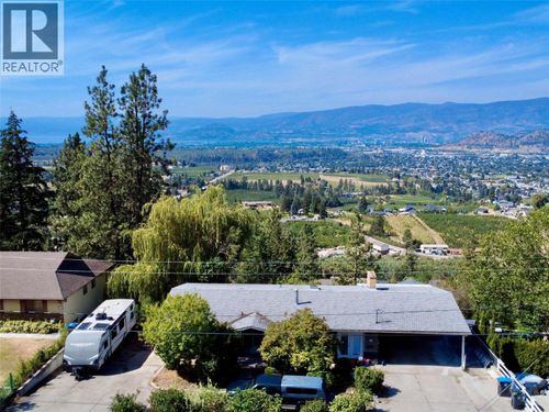 1030 Toovey Rd, Kelowna, BC, V1X6R1 | Card Image