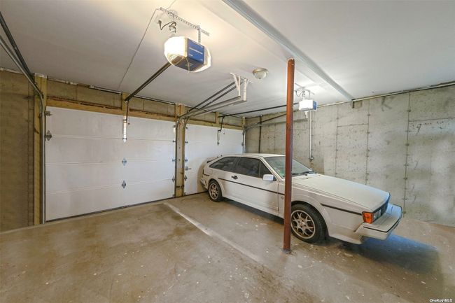 2 Car Garage w/Deep Storage Area, Very High Ceilings, Walk-In Storage Closet, OSE to Yard and Full Windows! | Image 30