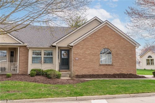 3645 Glen Eagles Blvd, Uniontown, OH, 44685-7522 | Card Image