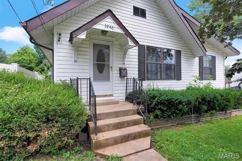 3246 Airway Avenue, Breckenridge Hills, MO, 63114 | Card Image