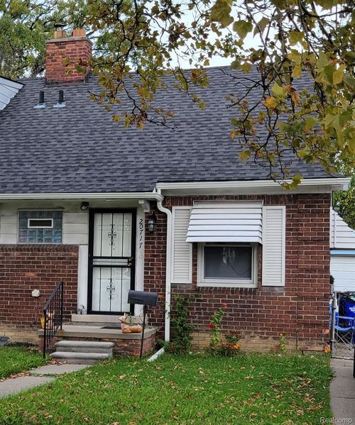 20717 Moross Rd, Detroit, MI, 48224-1243 | Card Image