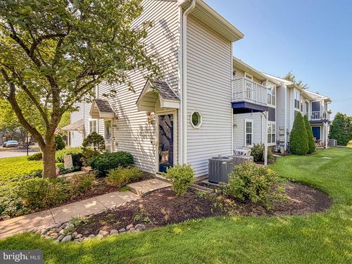 708 Society Pl, NEWTOWN, PA, 18940-3242 | Card Image