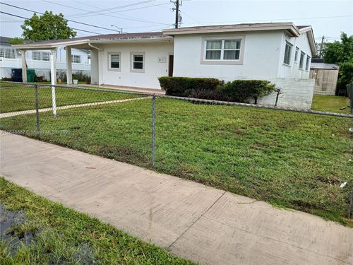 8621 Sw 16th Ter, Miami, FL, 33155-1035 | Card Image