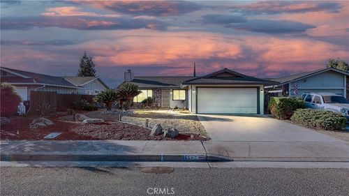 562 Curtis Ct, Atwater, CA, 95301-4215 | Card Image